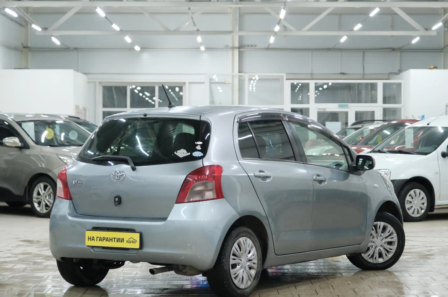 Toyota Vitz 6 из 21