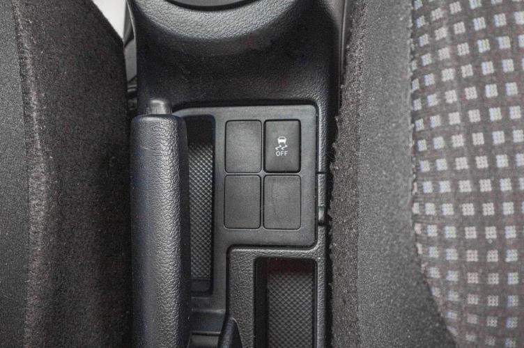 Toyota Vitz 20 из 25