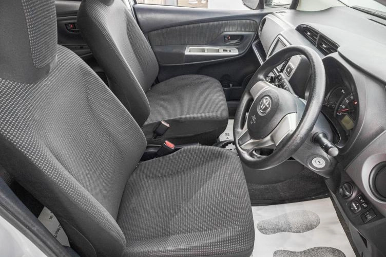 Toyota Vitz 11 из 25