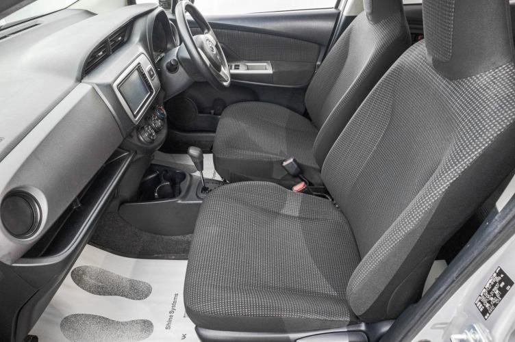 Toyota Vitz 22 из 25