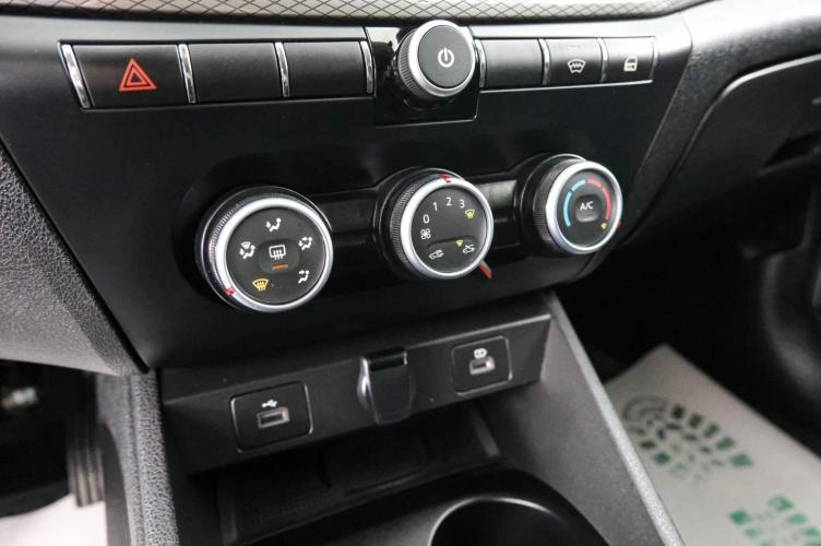 ВАЗ (LADA) Vesta 17 из 24