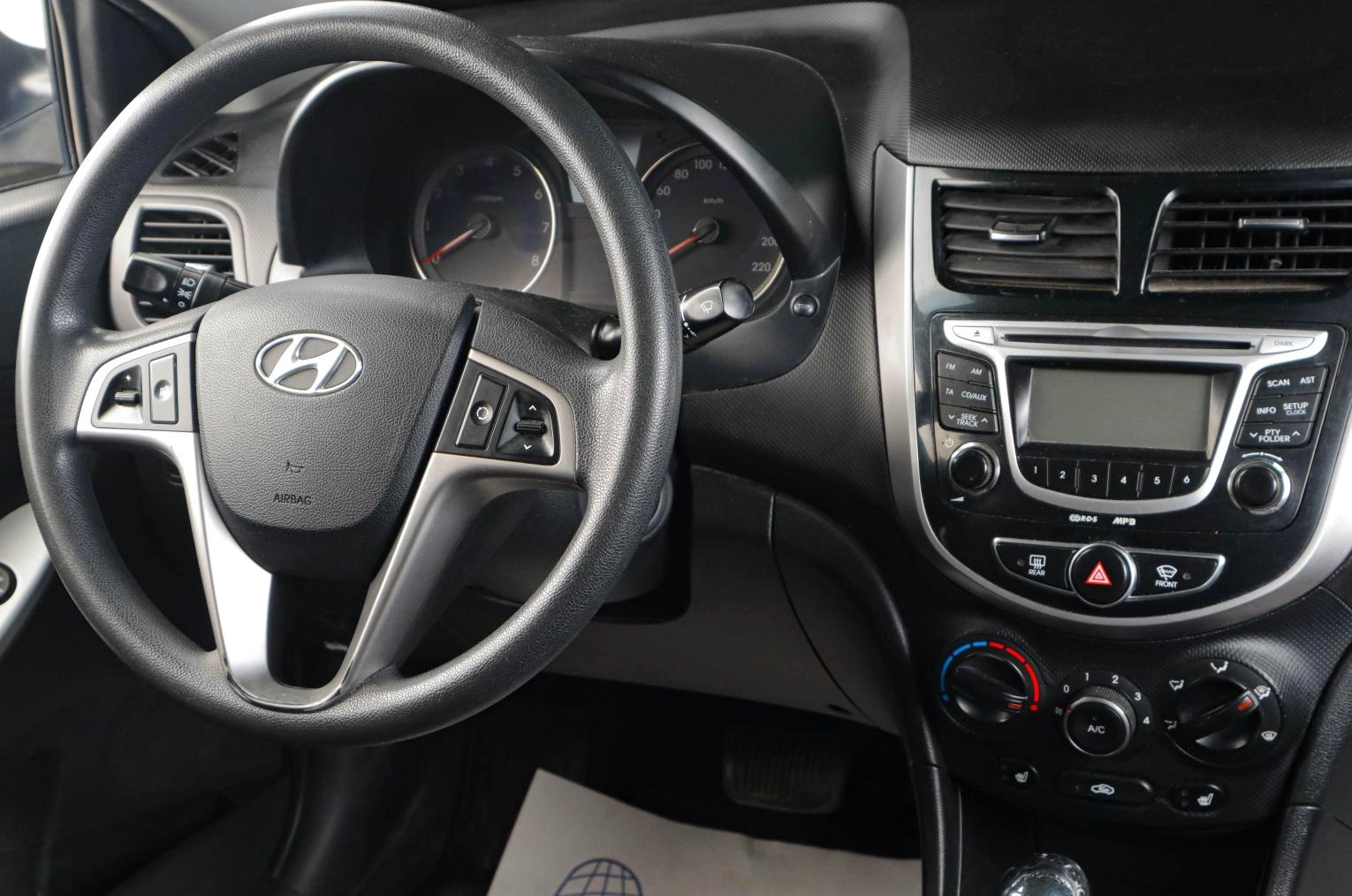 Hyundai Solaris 11 из 18