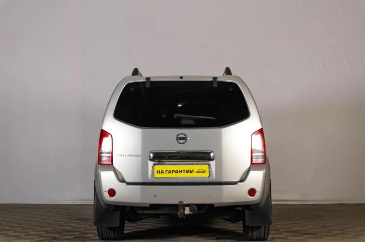 Nissan Pathfinder 5 из 5