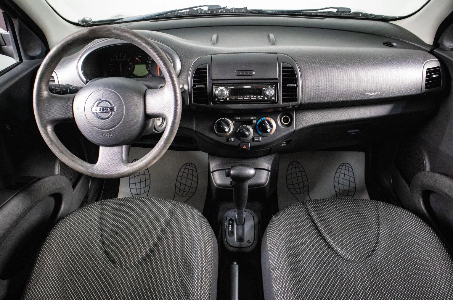 Nissan Micra 12 из 16