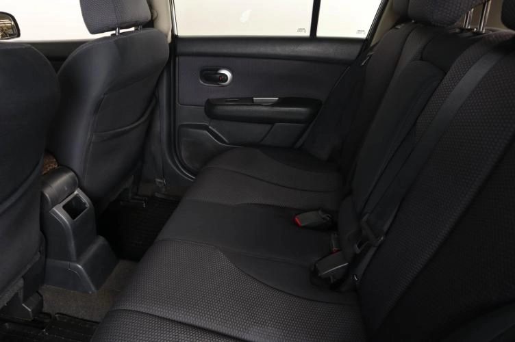 Nissan Tiida 9 из 20