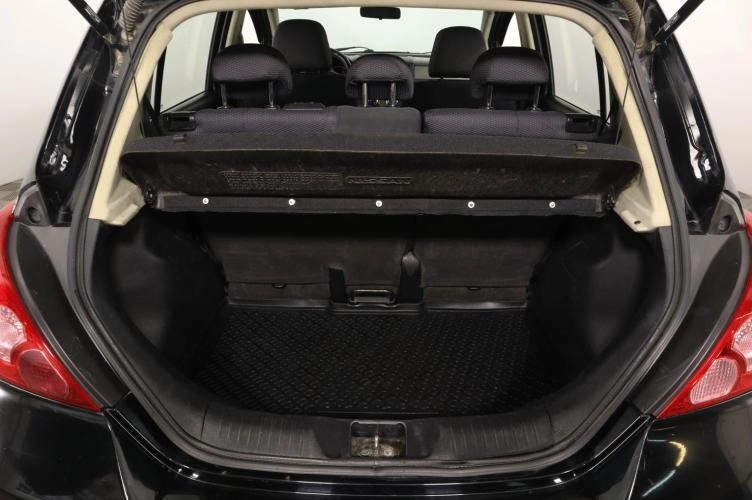 Nissan Tiida 7 из 20
