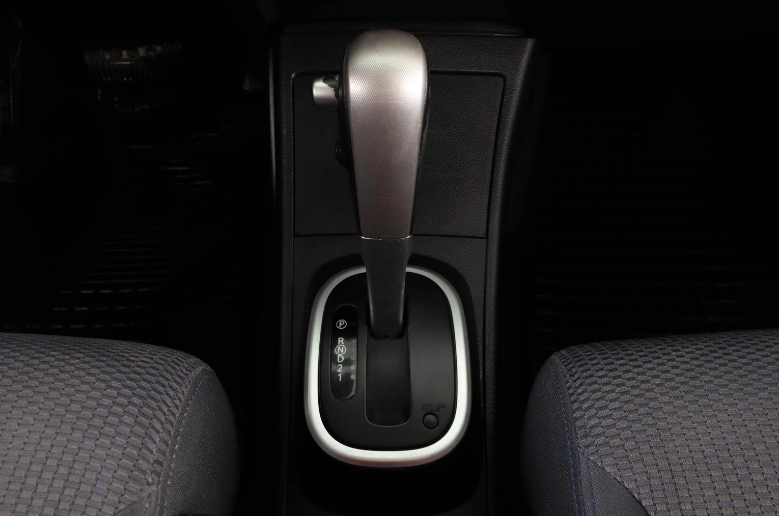 Nissan Tiida 17 из 20