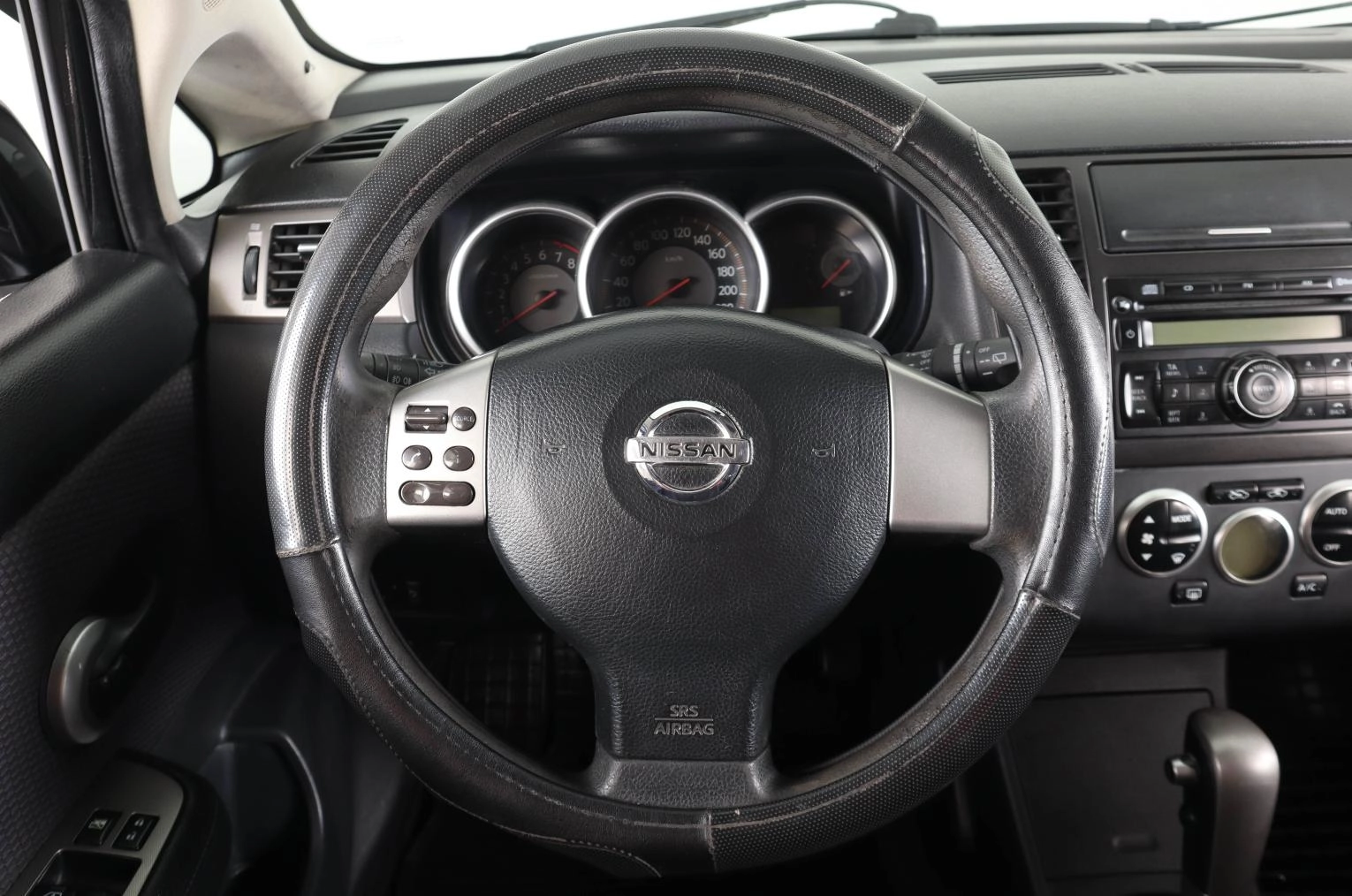 Nissan Tiida 15 из 20