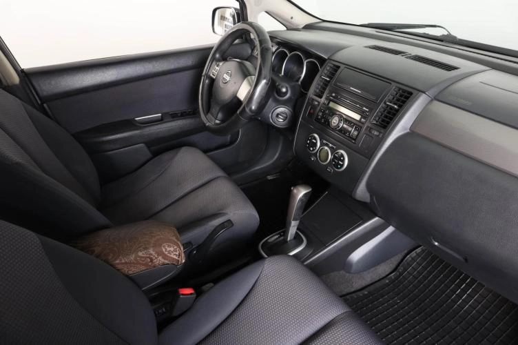 Nissan Tiida 11 из 20