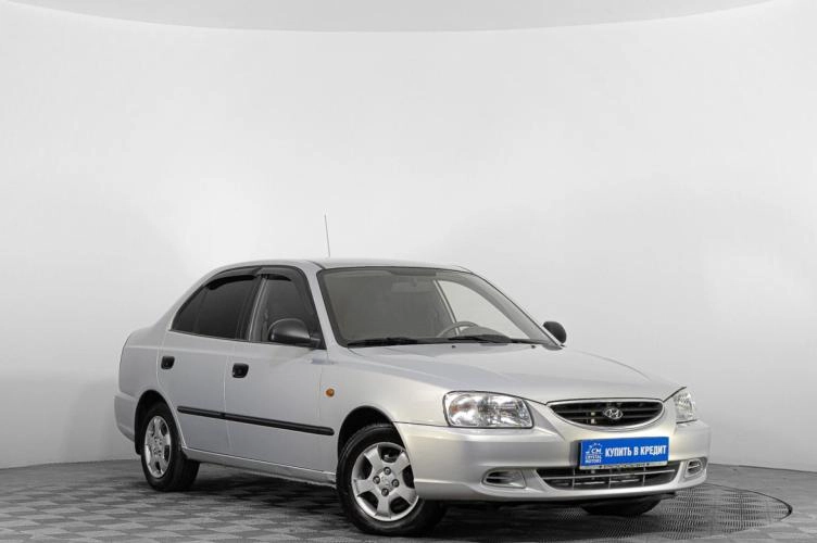 Hyundai Accent 1 из 5