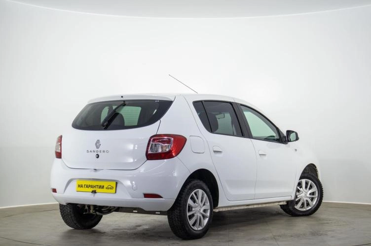 Renault Sandero 4 из 5