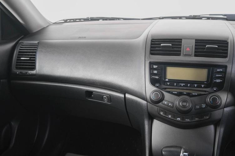 Honda Accord 12 из 19