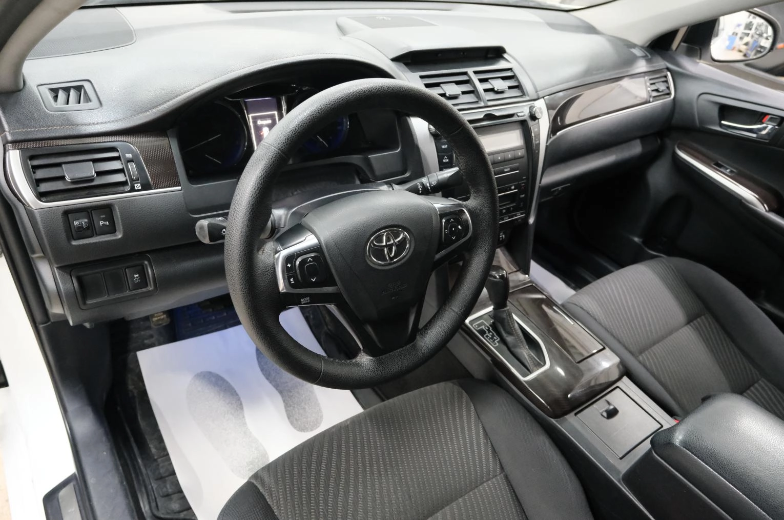 Toyota Camry 10 из 24