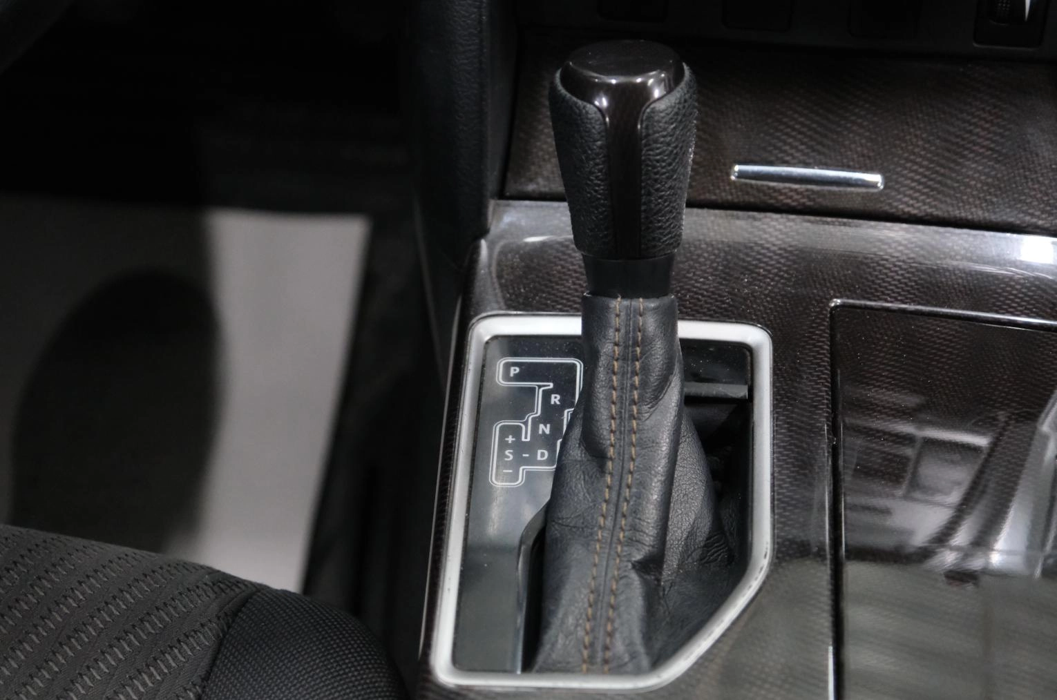 Toyota Camry 18 из 24