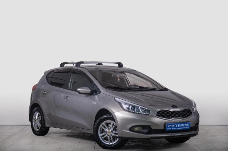 KIA cee'd 1 из 6