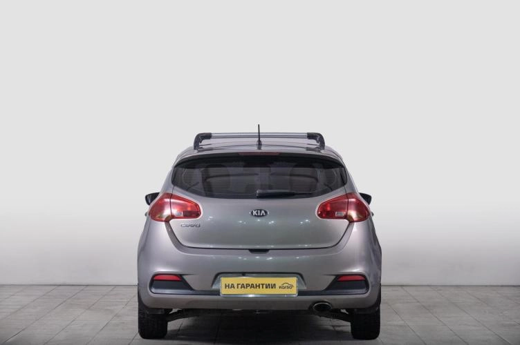 KIA cee'd 4 из 6