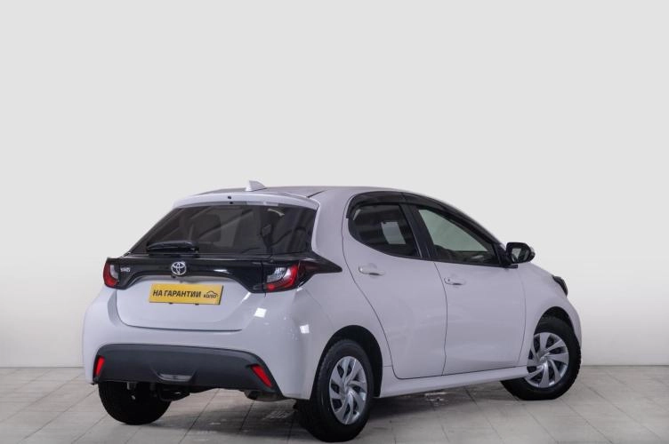 Toyota Yaris 6 из 6