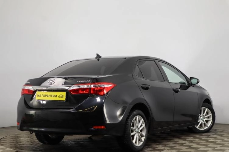 Toyota Corolla 4 из 5