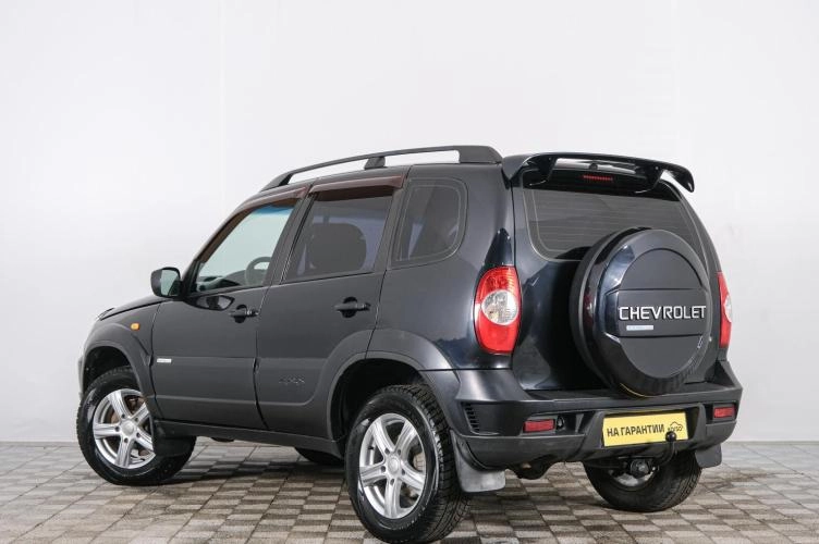 Chevrolet Niva 4 из 5