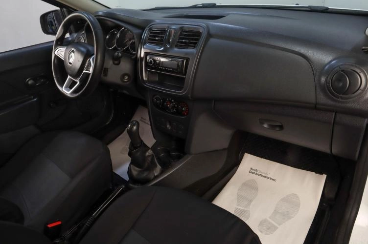 Renault Logan 8 из 14