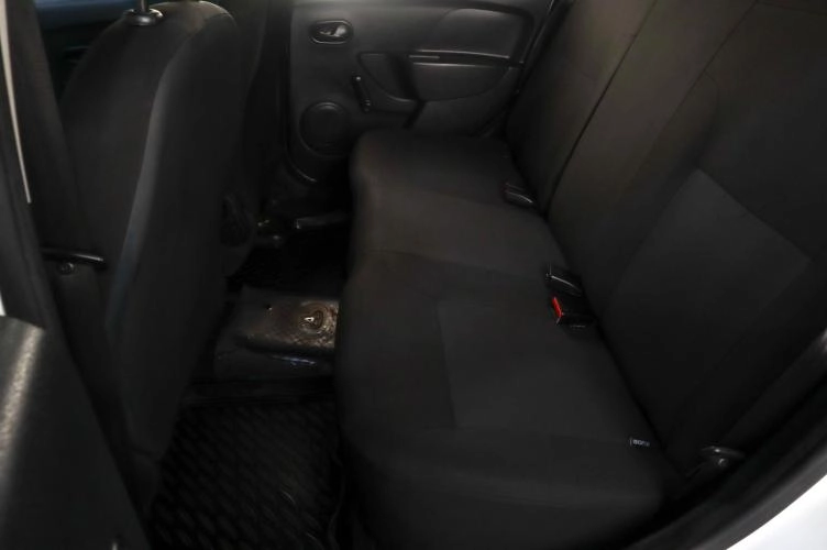 Renault Logan 13 из 14