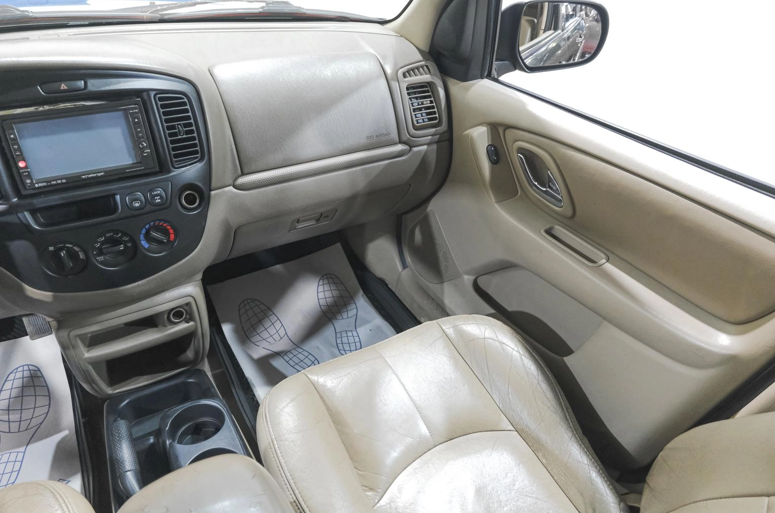 Mazda Tribute 11 из 24