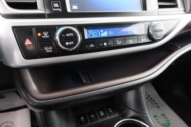 Toyota Highlander 17 из 27