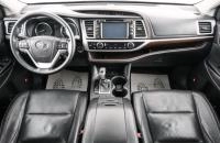 Toyota Highlander 10 из 27