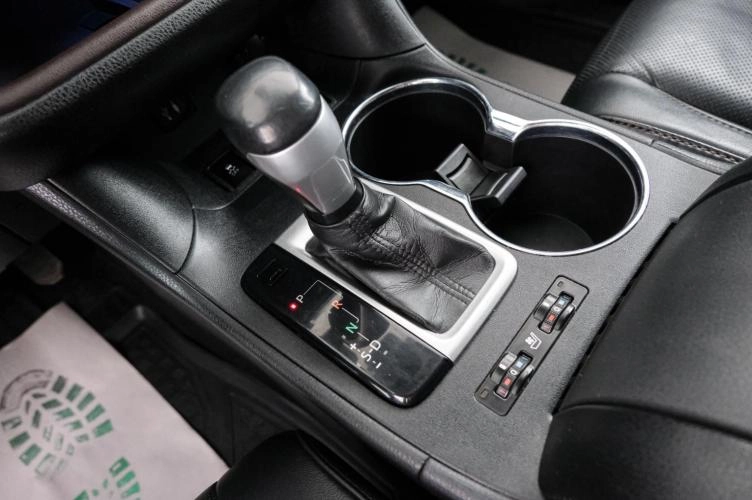 Toyota Highlander 16 из 27