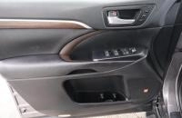 Toyota Highlander 23 из 27