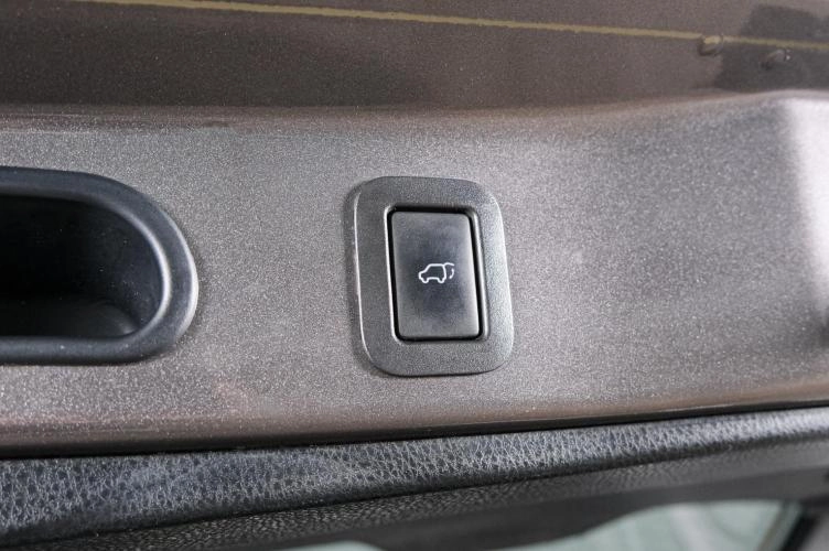 Toyota Highlander 24 из 27