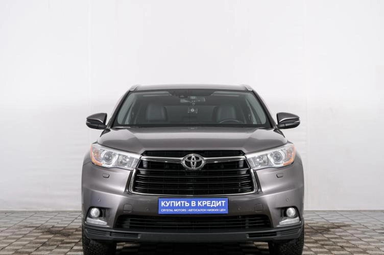 Toyota Highlander 2 из 5