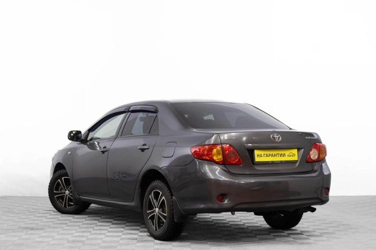 Toyota Corolla 6 из 6