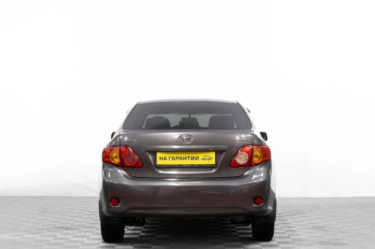 Toyota Corolla 5 из 6