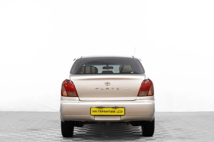 Toyota Platz 5 из 6