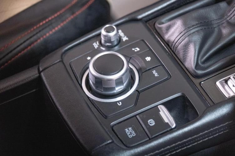 Mazda CX-3 17 из 24