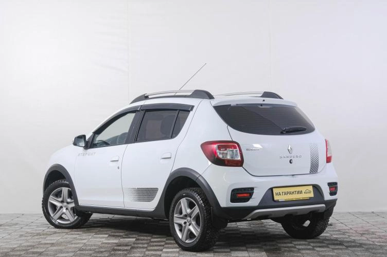 Renault Sandero Stepway 4 из 27