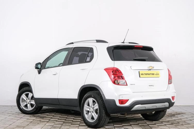 Chevrolet Trax 4 из 5