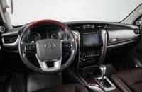Toyota Fortuner 10 из 21