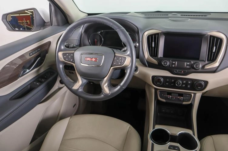 GMC Terrain 16 из 32