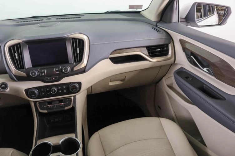 GMC Terrain 18 из 32