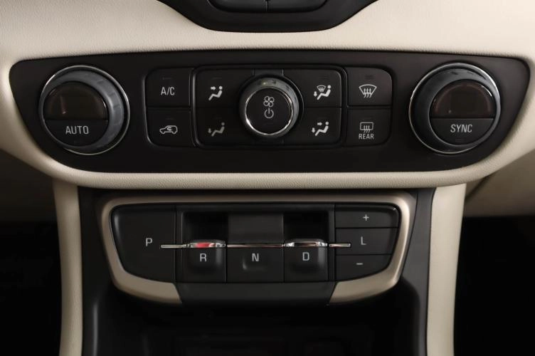 GMC Terrain 23 из 32