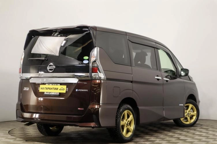 Nissan Serena 4 из 5