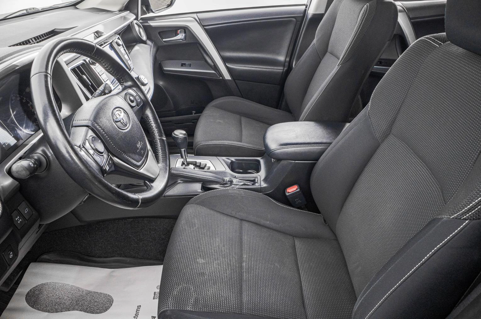 Toyota RAV4 10 из 30