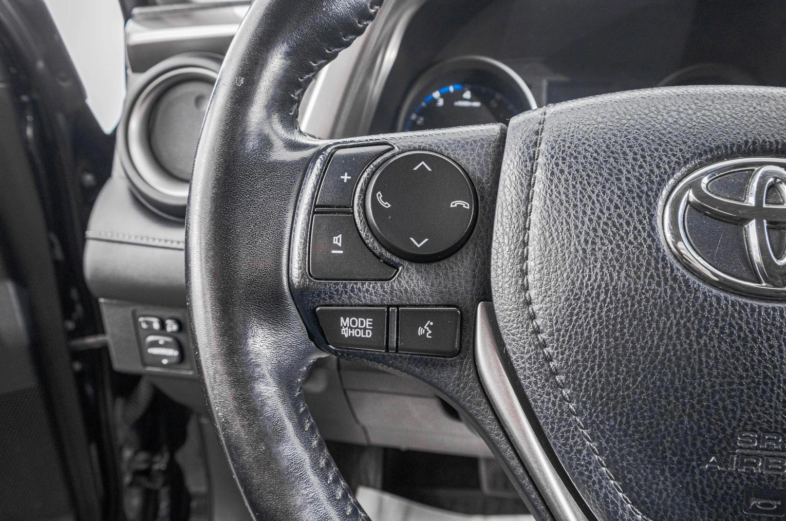 Toyota RAV4 15 из 30