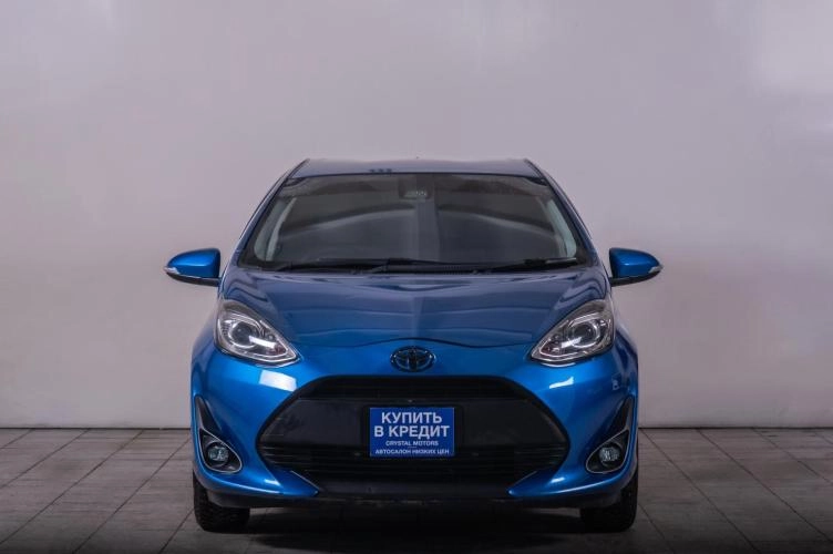 Toyota Aqua 3 из 6