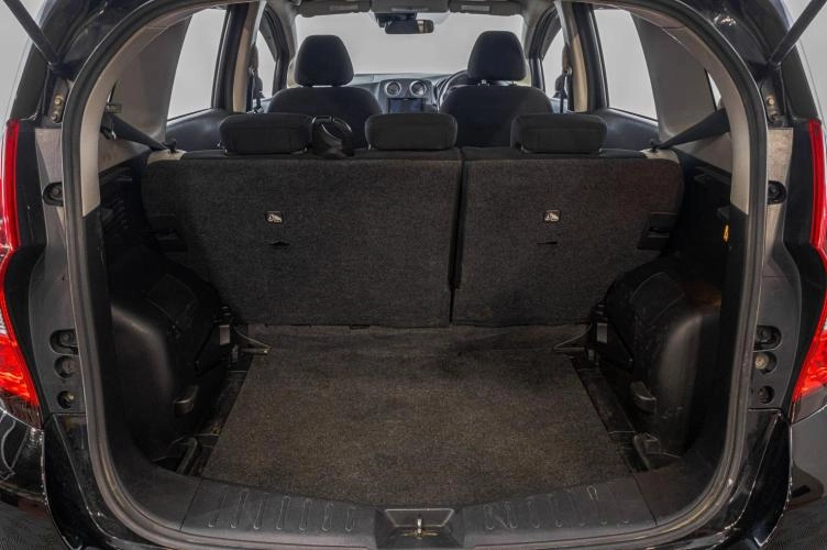 Nissan Note 25 из 25