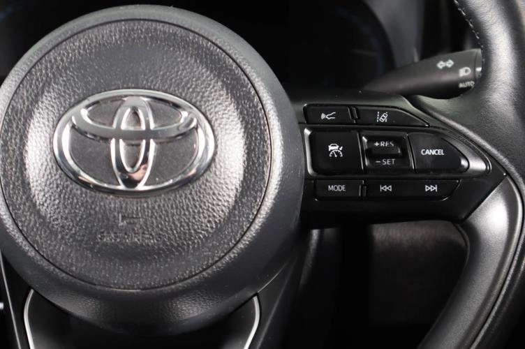 Toyota Yaris Cross 17 из 24