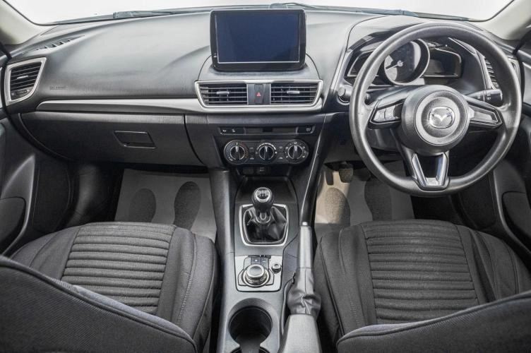 Mazda Axela 10 из 26