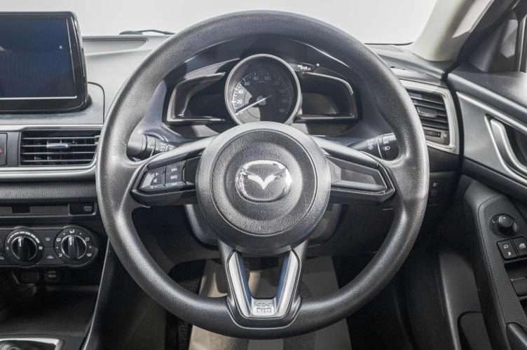 Mazda Axela 14 из 26